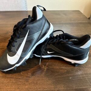 Men’s Nike Black & White Football Cleats